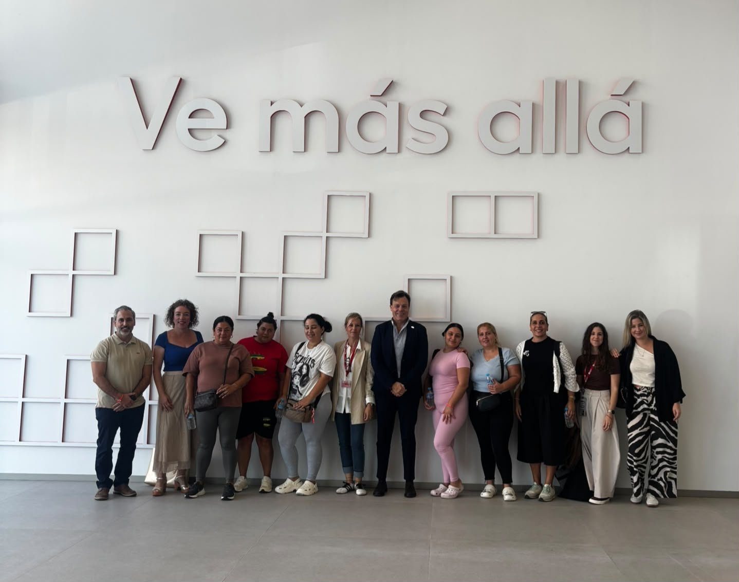 Mothers from the DROM project at the Universidad Europea, under the motto «Go further»